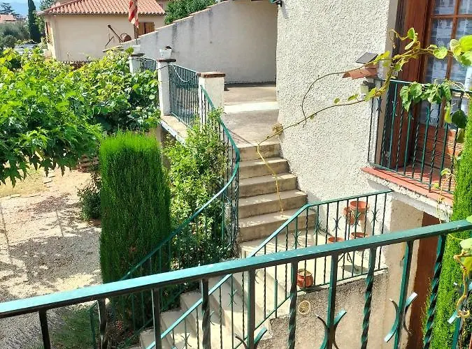 Апартаменты Rural 2/4 Pax Vallespir Maureillas